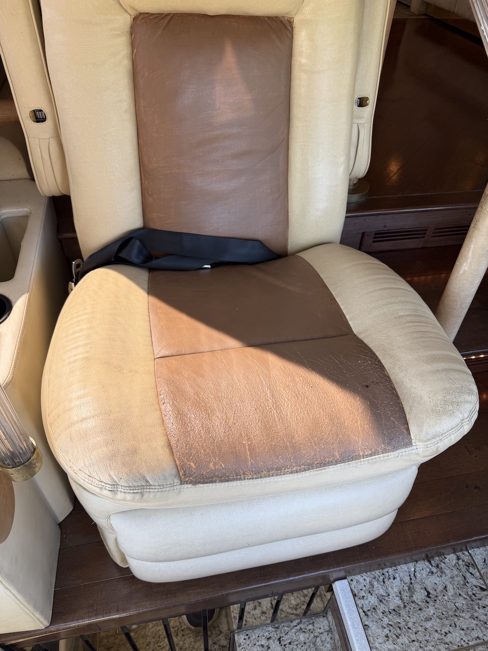2002 Prevost Featherlite H3-45 For Sale