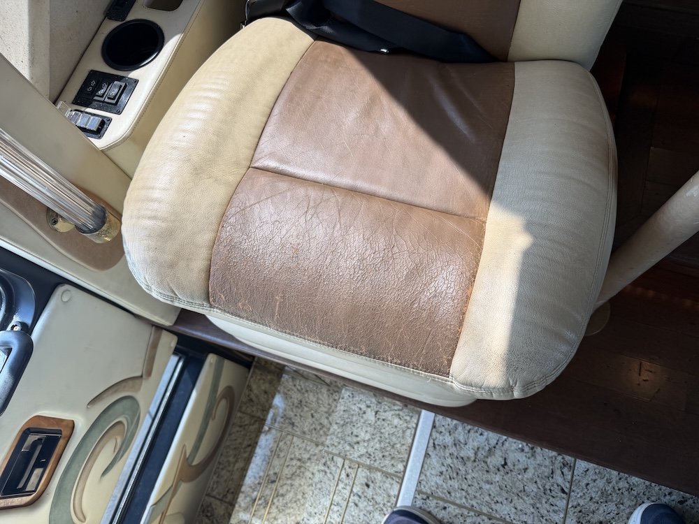 2002 Prevost Featherlite H3-45 For Sale