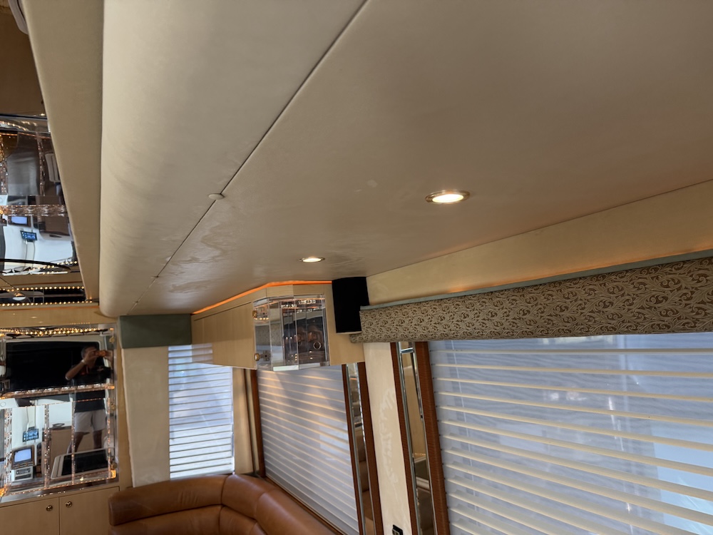 2002 Prevost Featherlite H3-45 For Sale
