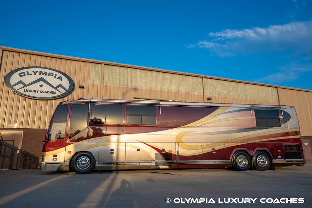 2002 Prevost Featherlite H3-45 For Sale