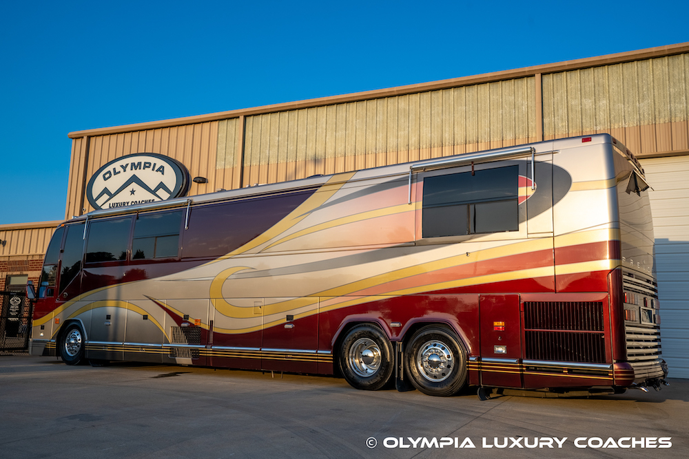 2002 Prevost Featherlite H3-45 For Sale