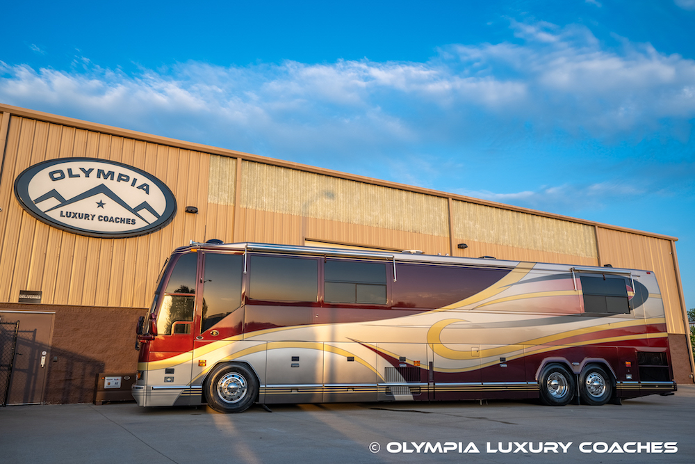 2002 Prevost Featherlite H3-45 For Sale