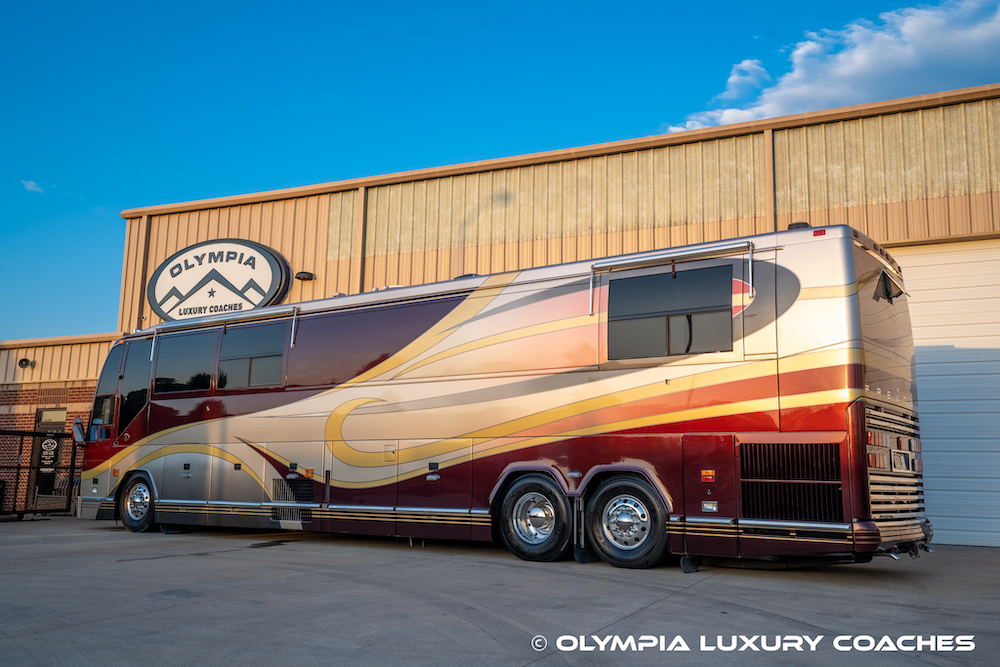 2002 Prevost Featherlite H3-45 For Sale