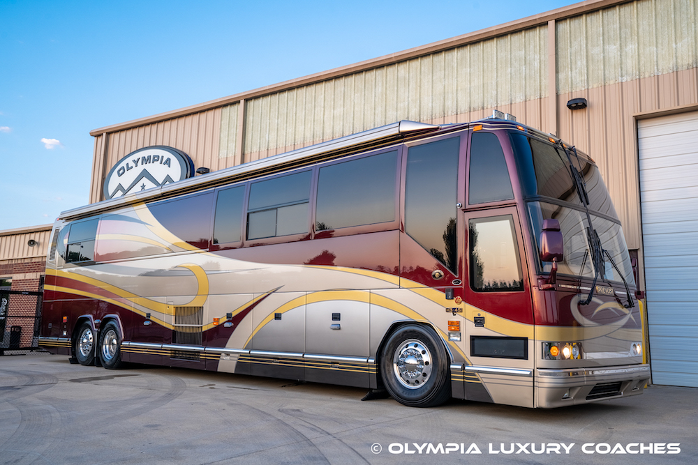 2002 Prevost Featherlite H3-45 For Sale