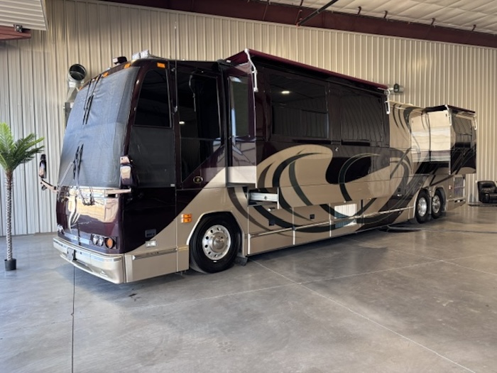 2002 Prevost Featherlite H3-45 For Sale
