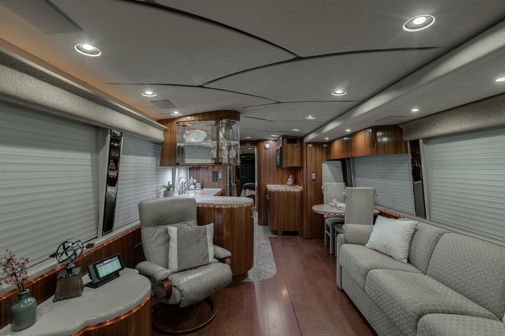 2002 Prevost Marathon H3-45 For Sale