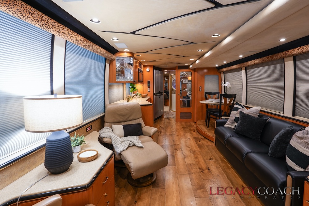 2002 Prevost Marathon XLII For Sale