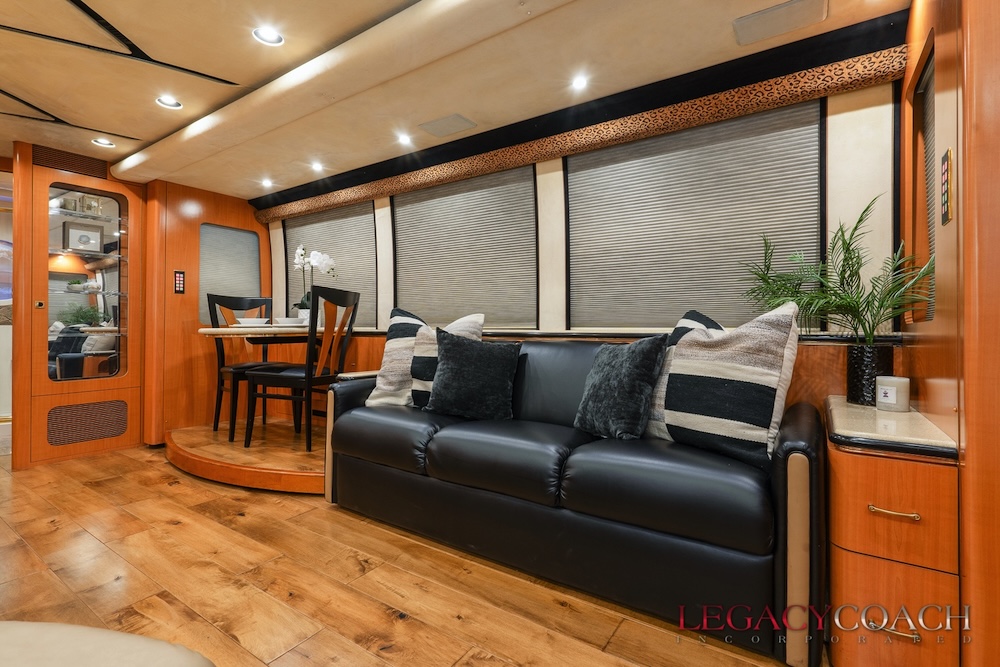 2002 Prevost Marathon XLII For Sale