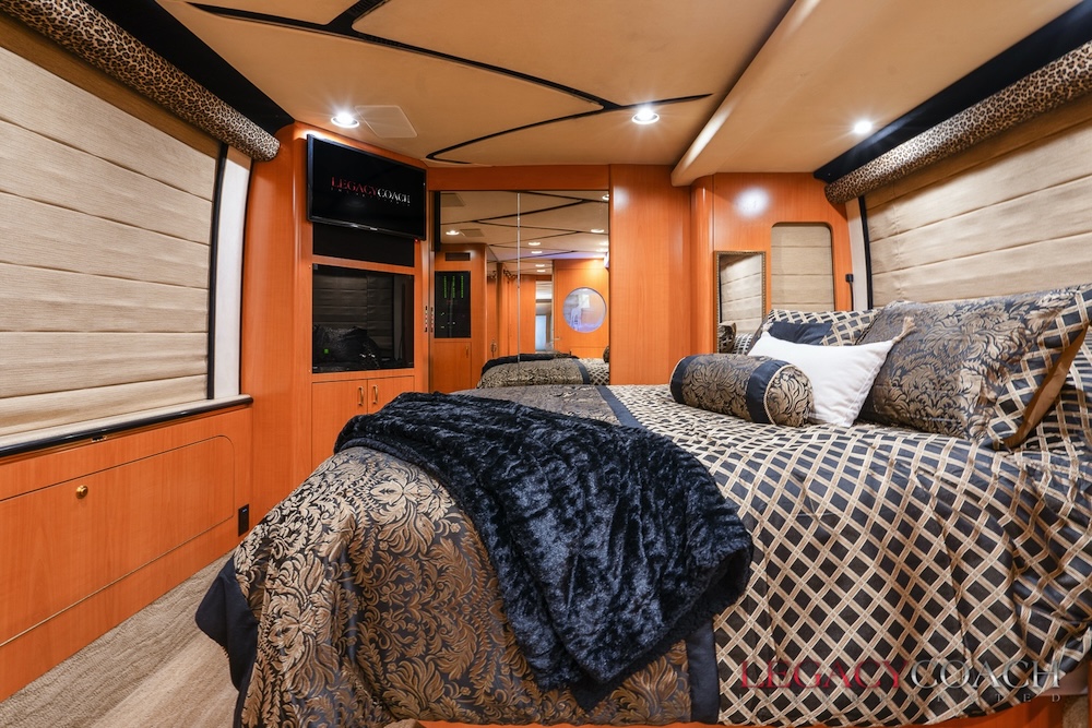 2002 Prevost Marathon XLII For Sale