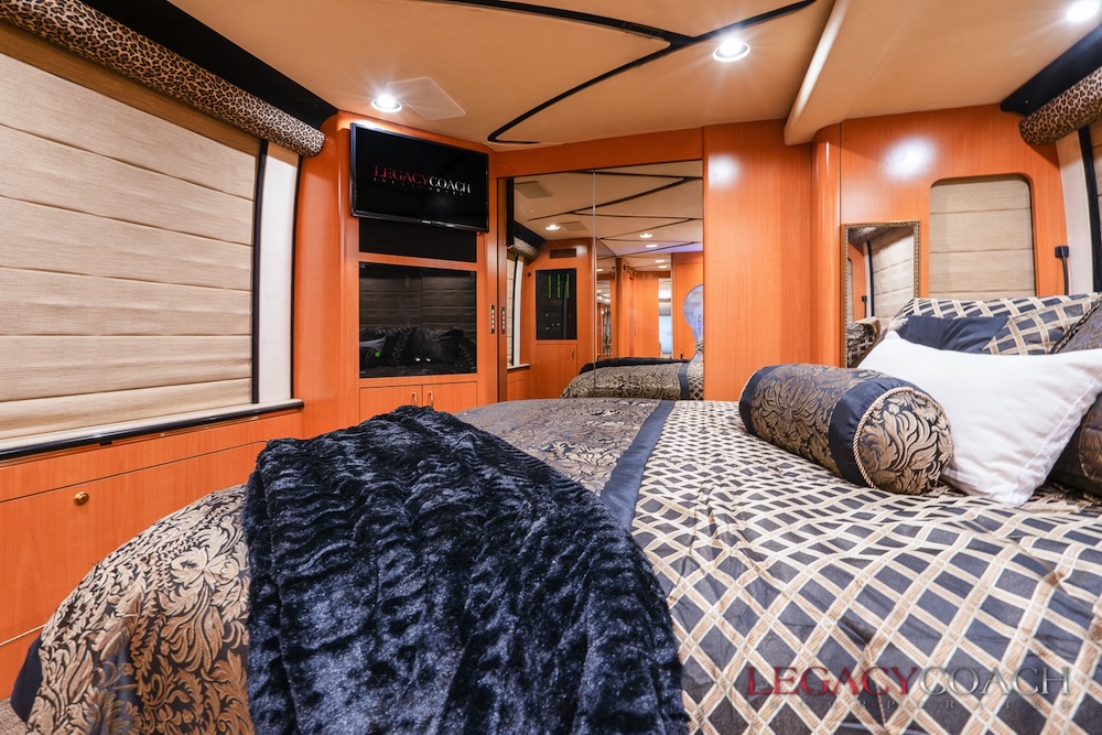 2002 Prevost Marathon XLII For Sale