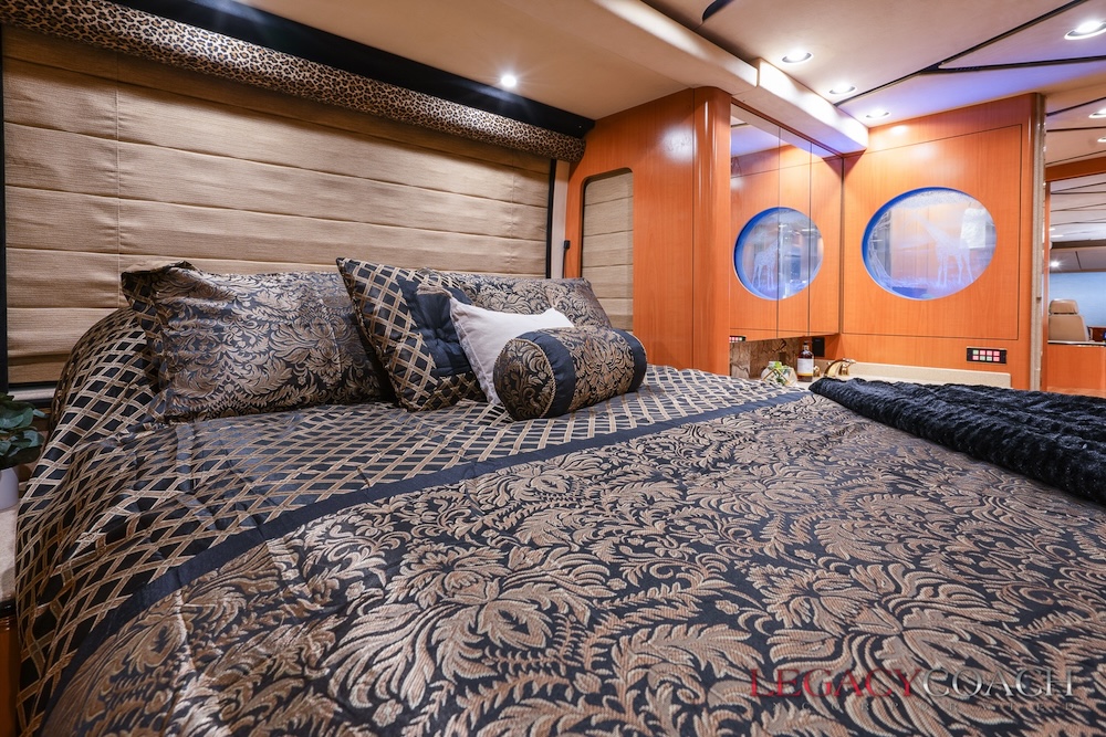 2002 Prevost Marathon XLII For Sale