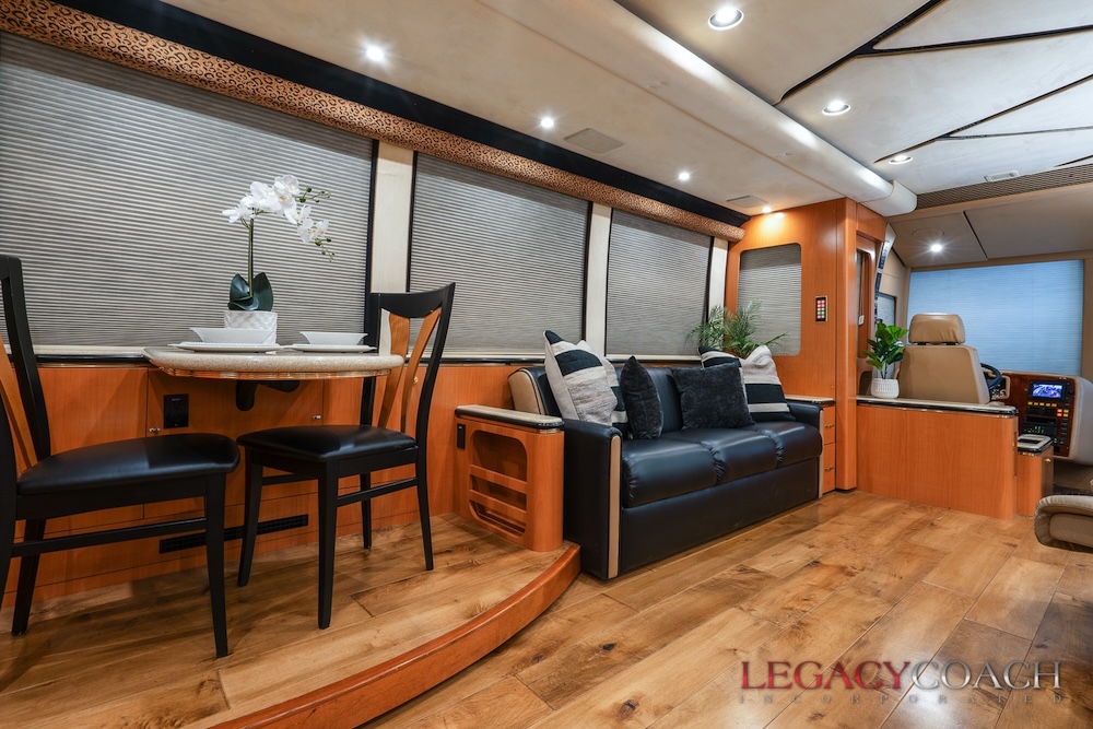 2002 Prevost Marathon XLII For Sale