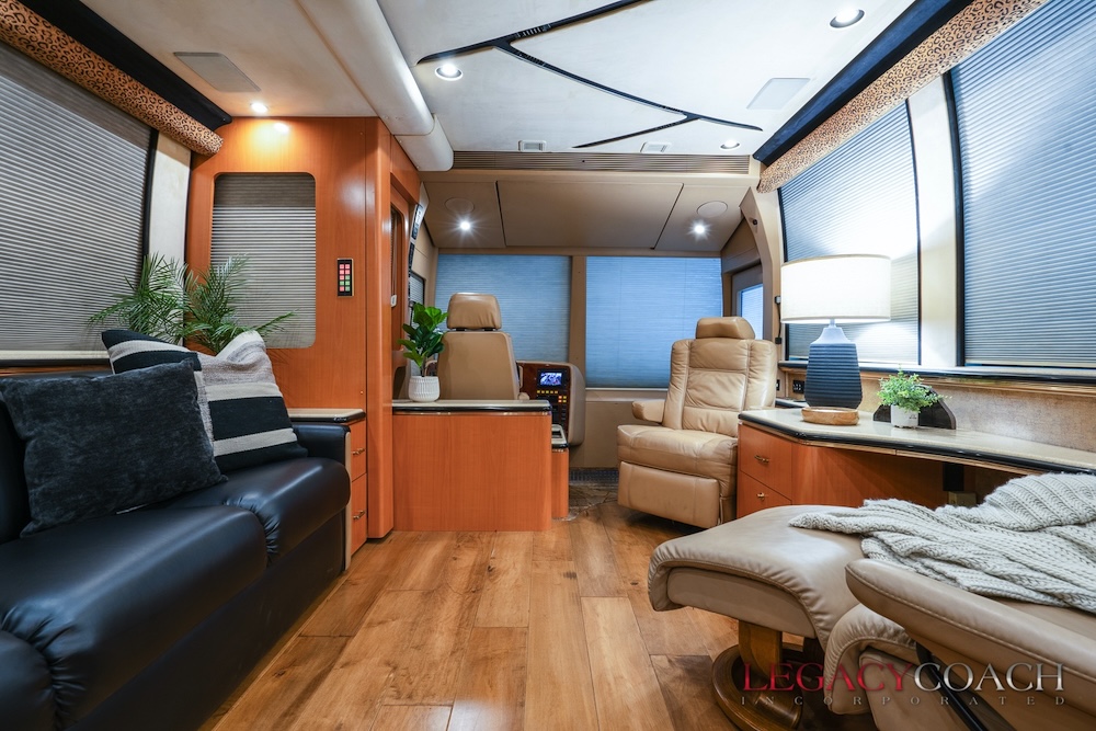 2002 Prevost Marathon XLII For Sale