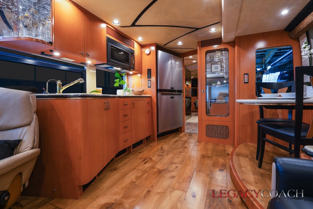 2002 Prevost Marathon XLII For Sale