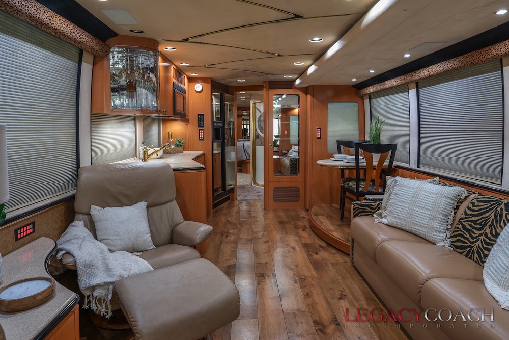 2002 Prevost Marathon XLII For Sale