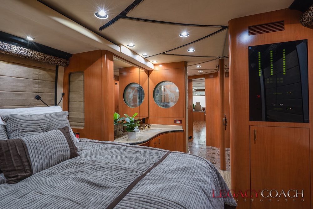 2002 Prevost Marathon XLII For Sale