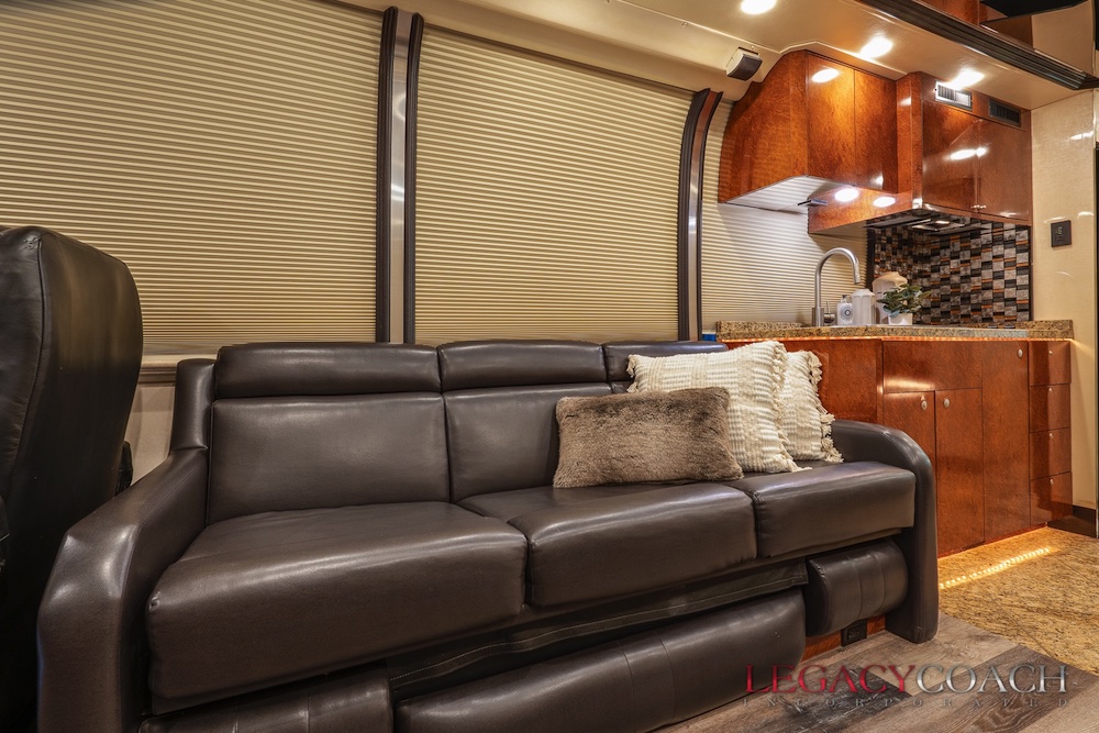 2002 Prevost Millennium XLII For Sale