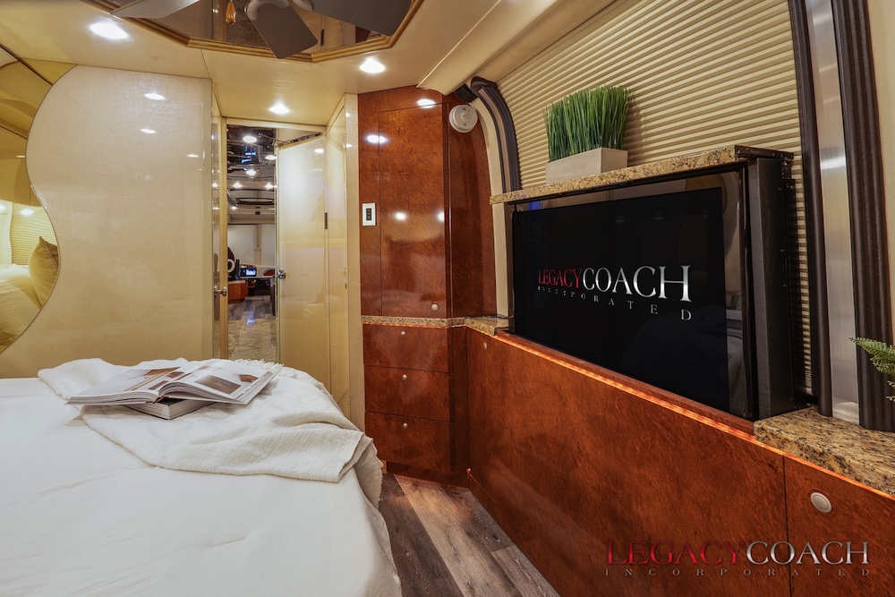 2002 Prevost Millennium XLII For Sale