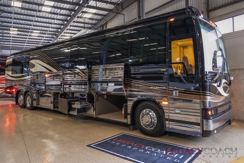 2002 Prevost Millennium XLII For Sale