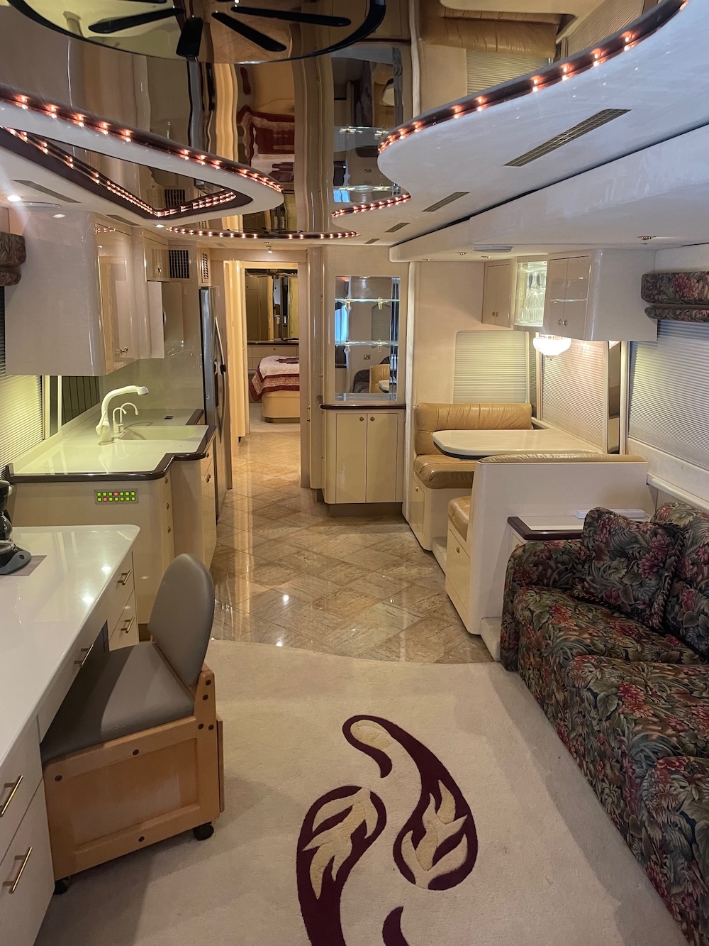 2002 Prevost Parliament XLII For Sale