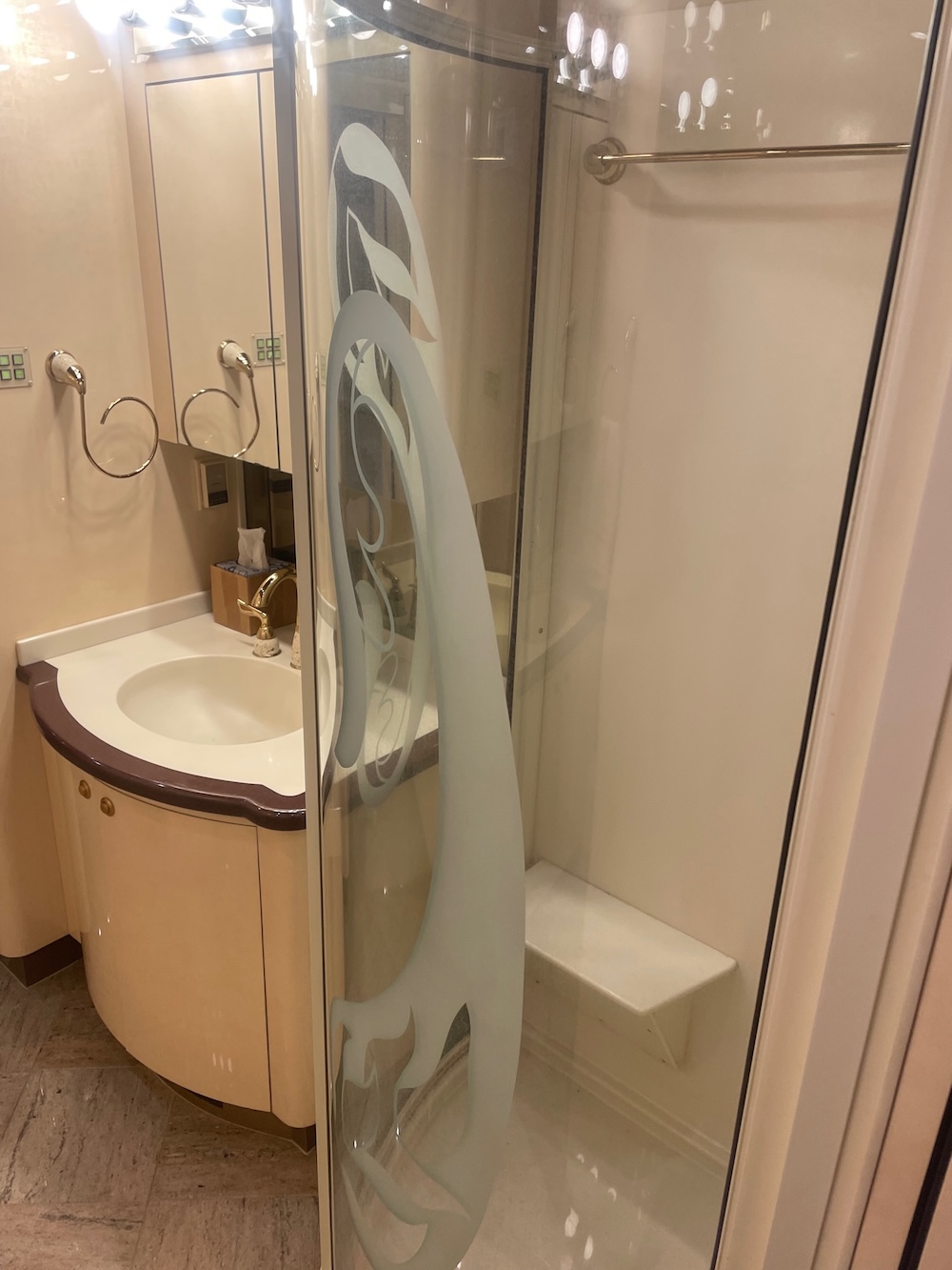 2002 Prevost Parliament XLII For Sale