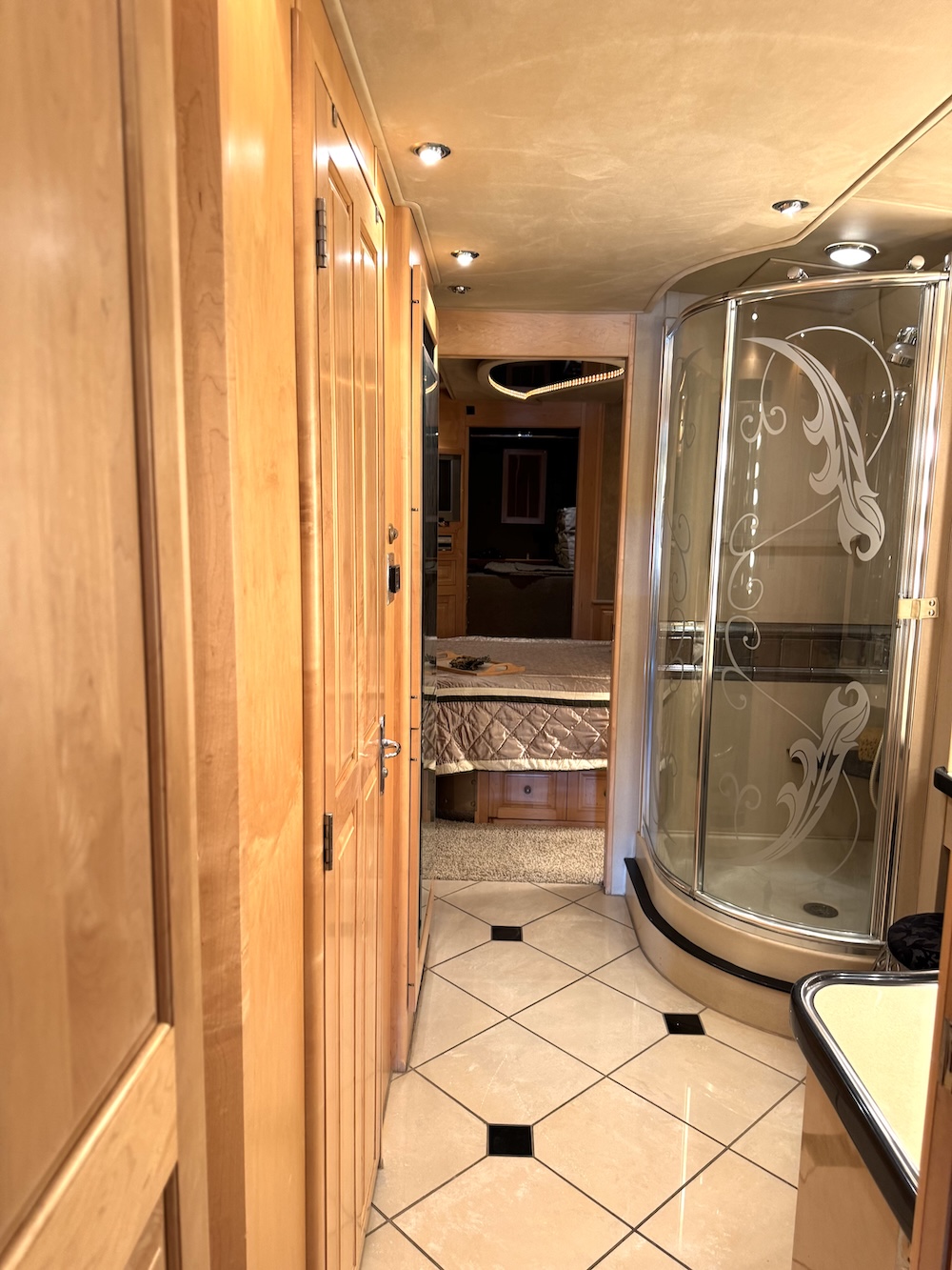 2002 Prevost Royale XLII For Sale