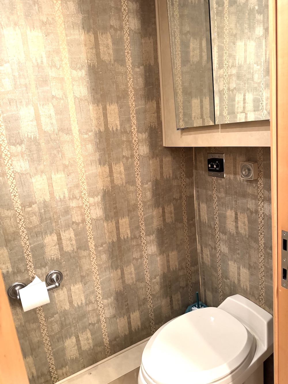 2002 Prevost Royale XLII For Sale