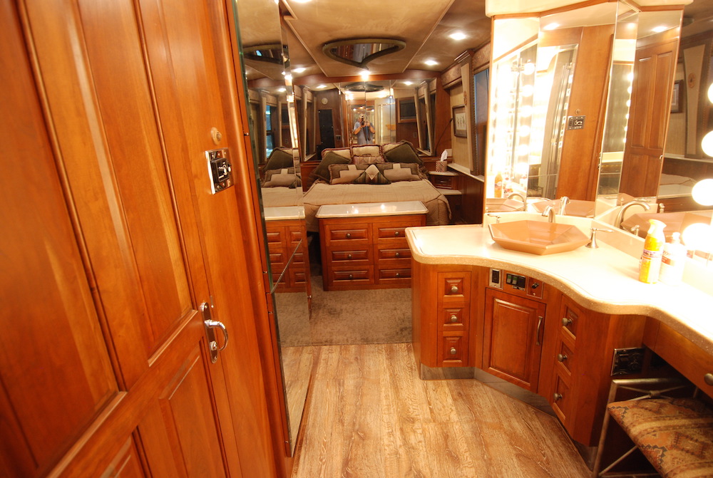 2002 Prevost Royale XLII For Sale