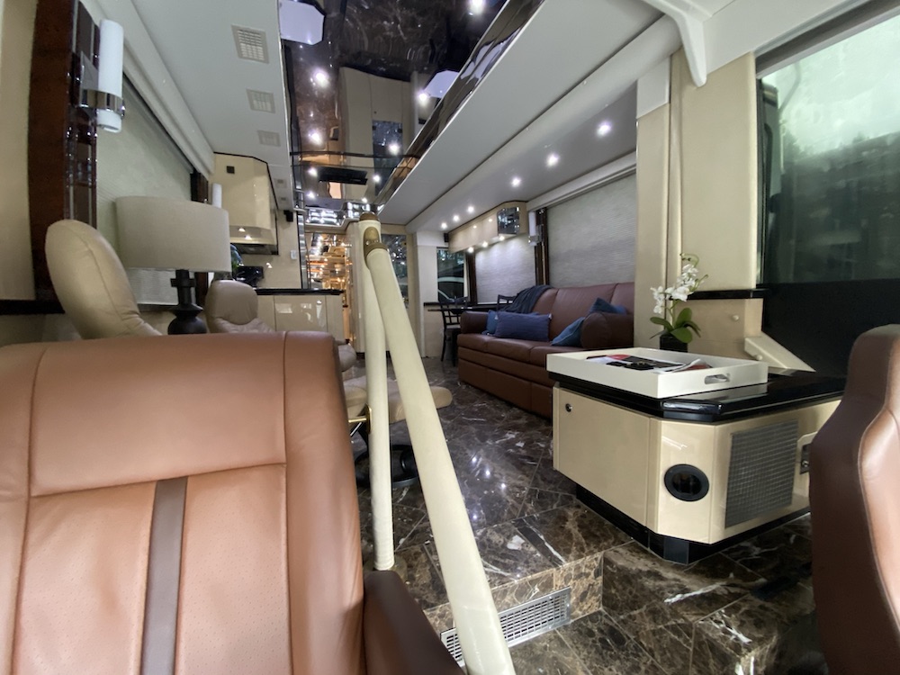 2002 Prevost XTC H3-45 For Sale