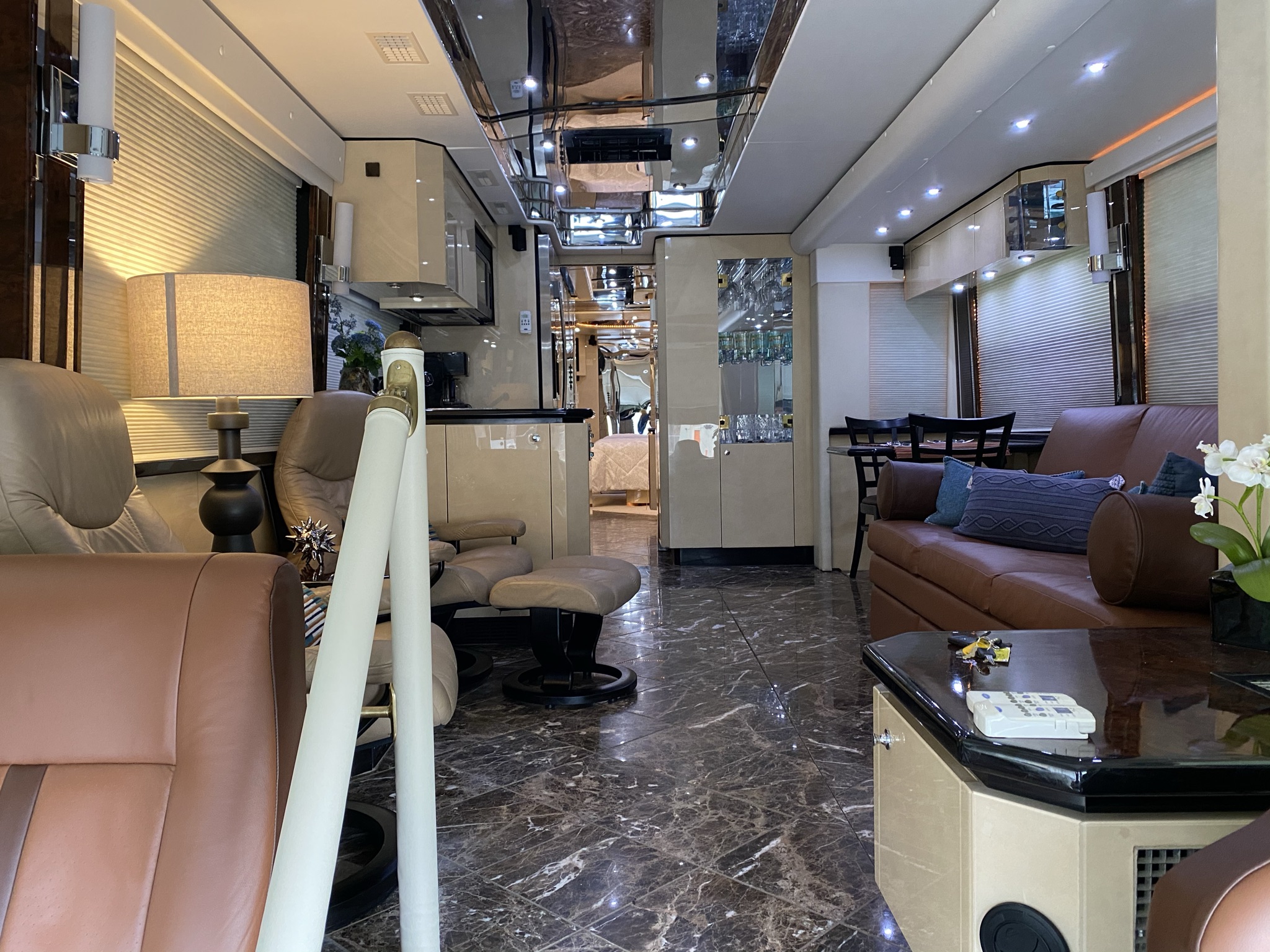 2002 Prevost XTC H3-45 For Sale