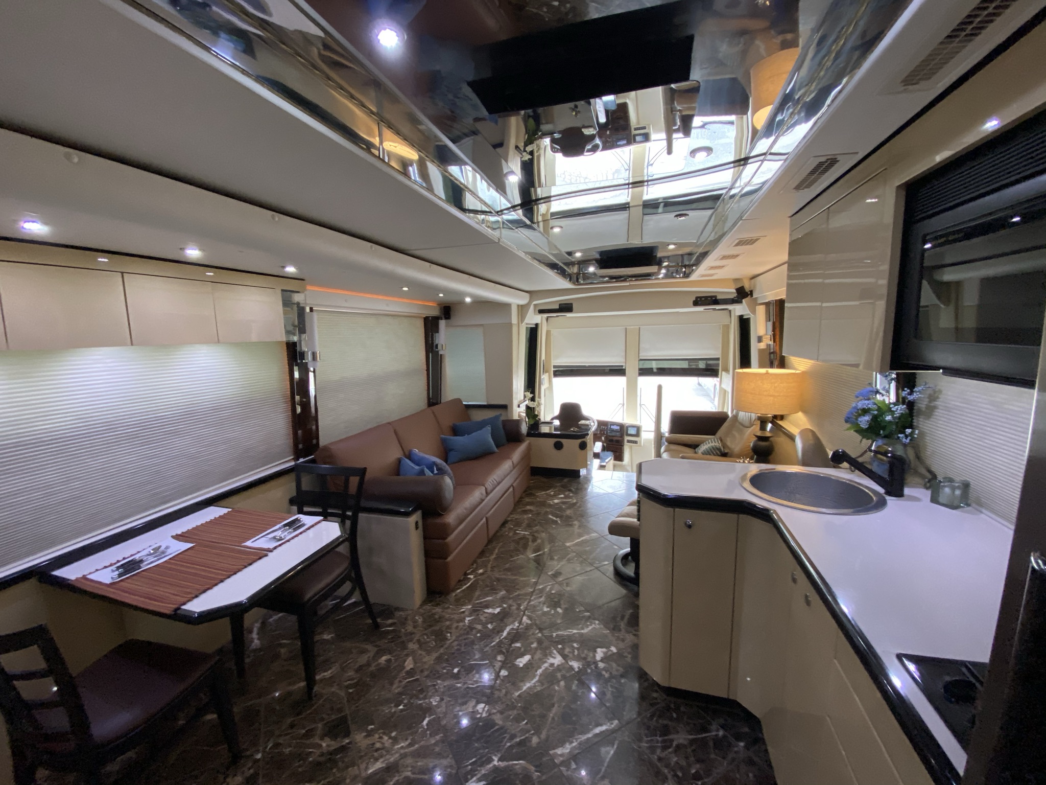 2002 Prevost XTC H3-45 For Sale