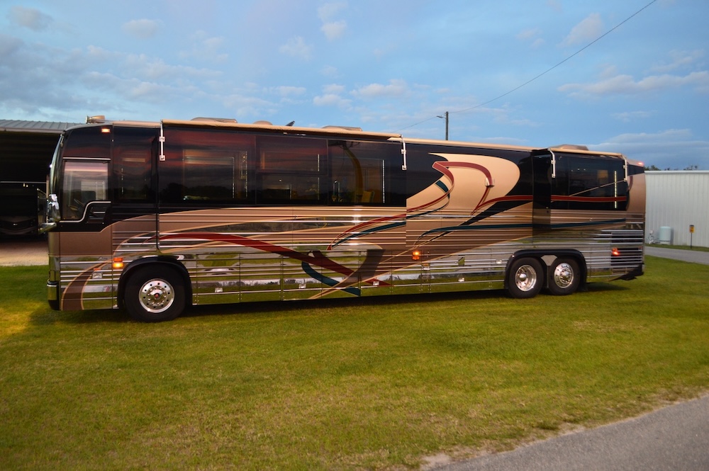 2003 Prevost Country Coach XLII H3-45 For Sale