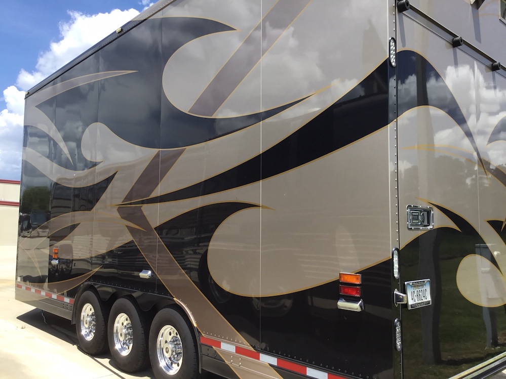 2003 Prevost Featherlite H3-45 For Sale