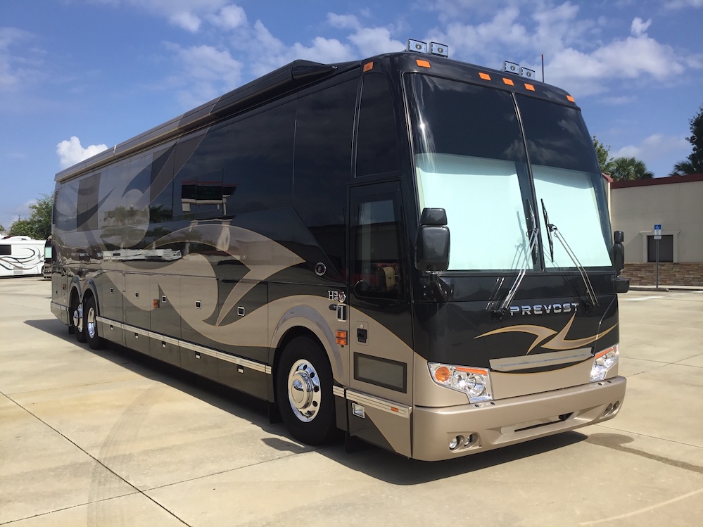 2003 Prevost Featherlite H3-45 For Sale