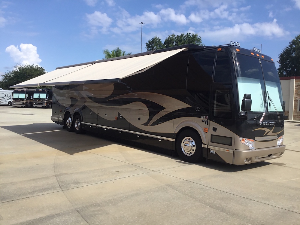 2003 Prevost Featherlite H3-45 For Sale