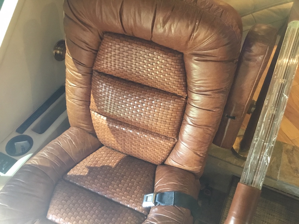 2003 Prevost Featherlite H3-45 For Sale