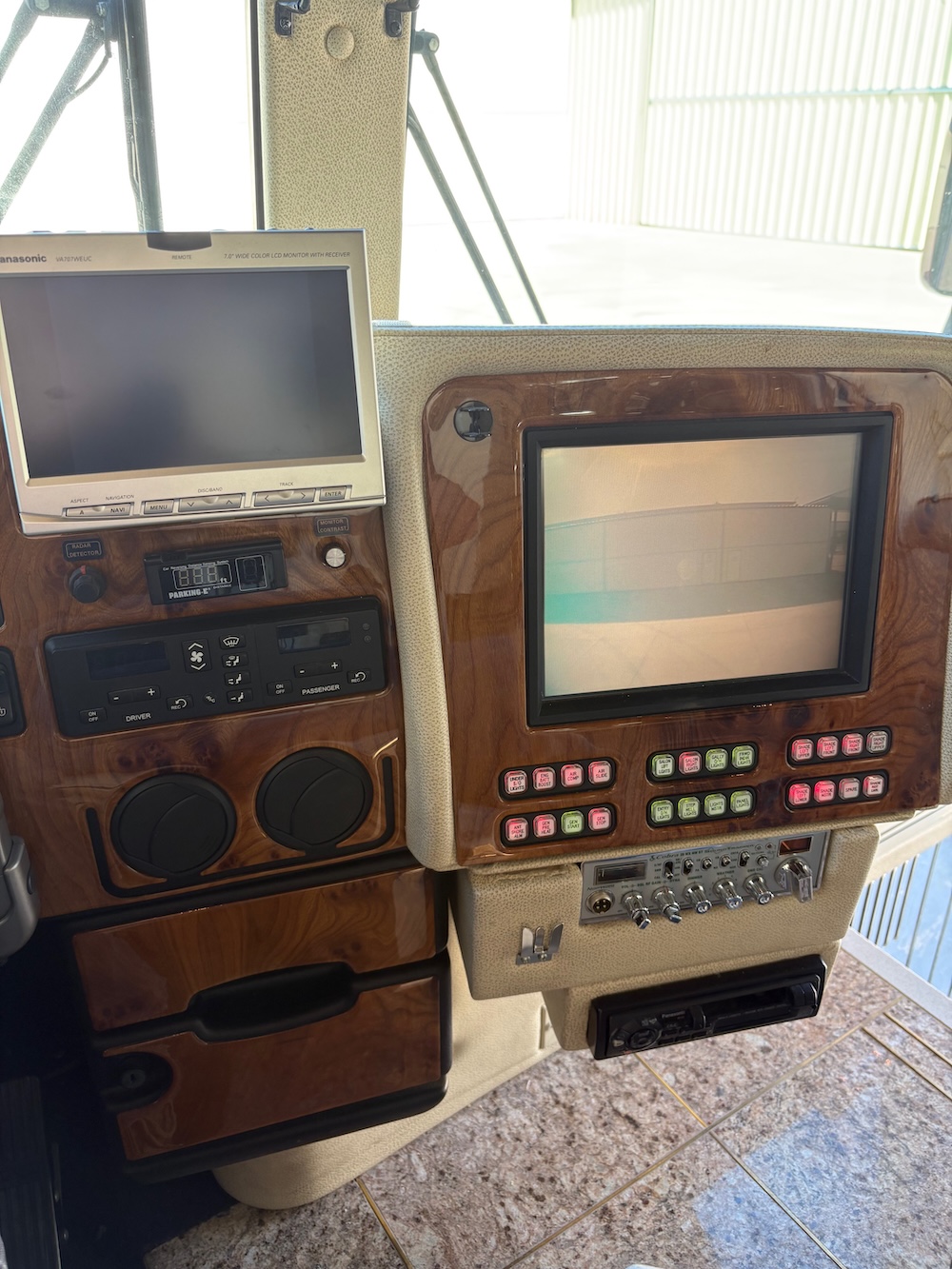 2003 Prevost Featherlite H3-45 For Sale