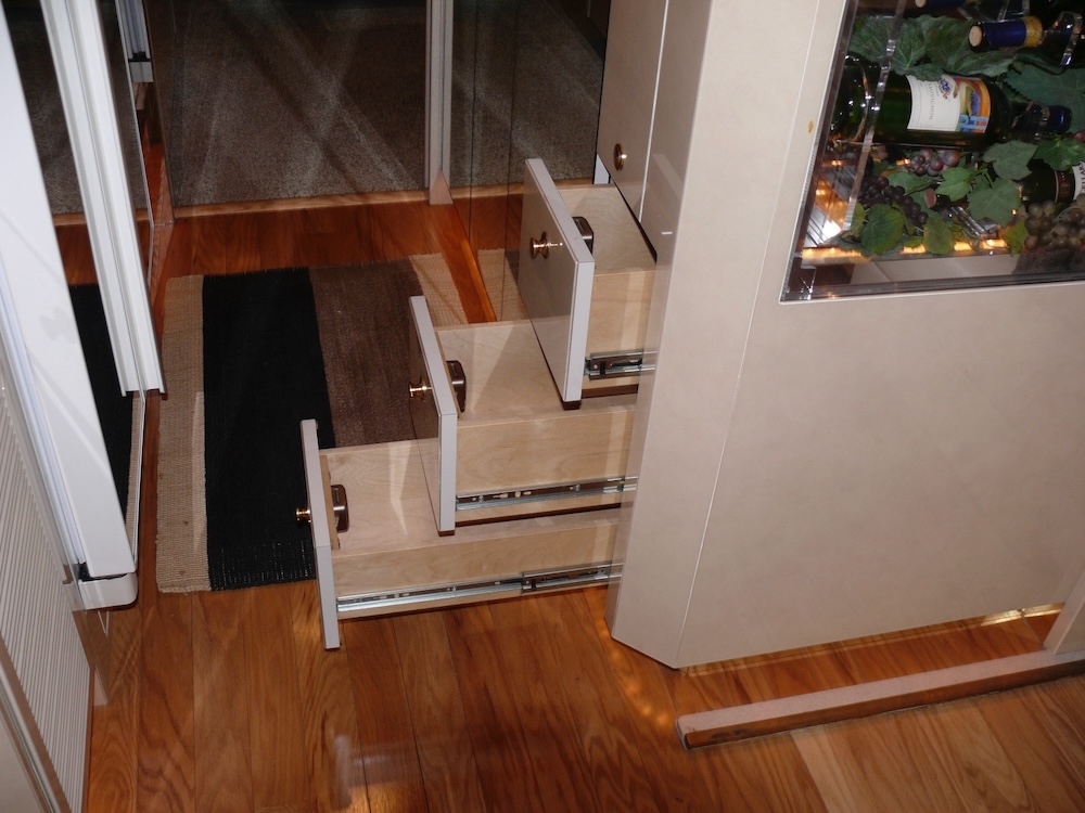 2003 Prevost Featherlite H3-45 For Sale