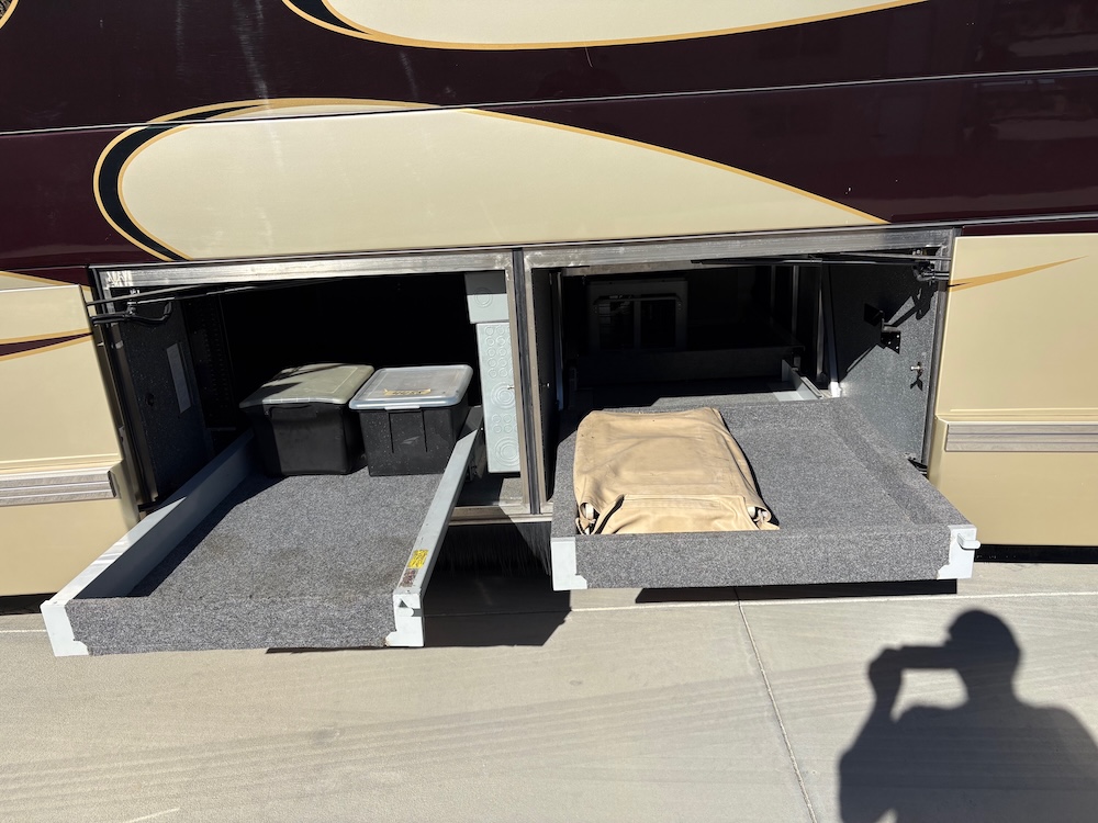 2003 Prevost Featherlite H3-45 For Sale