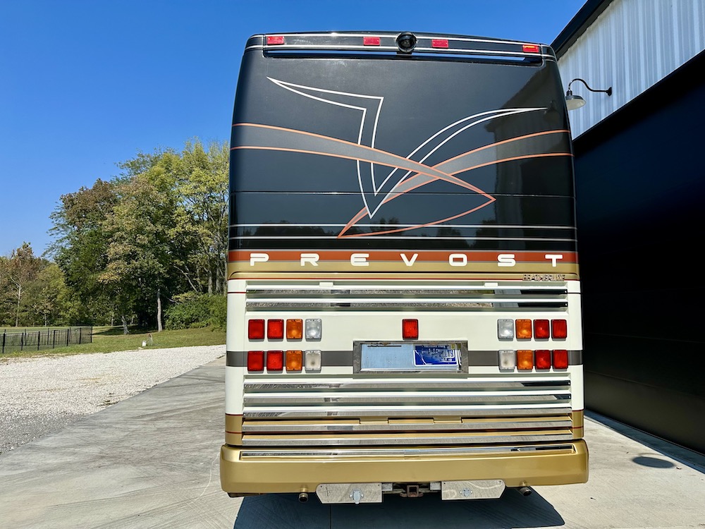 2003 Prevost Featherlite H3-45 For Sale