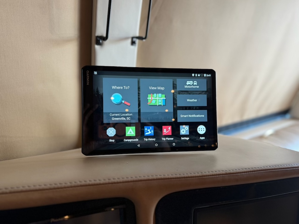 2003 Prevost Featherlite H3-45 For Sale