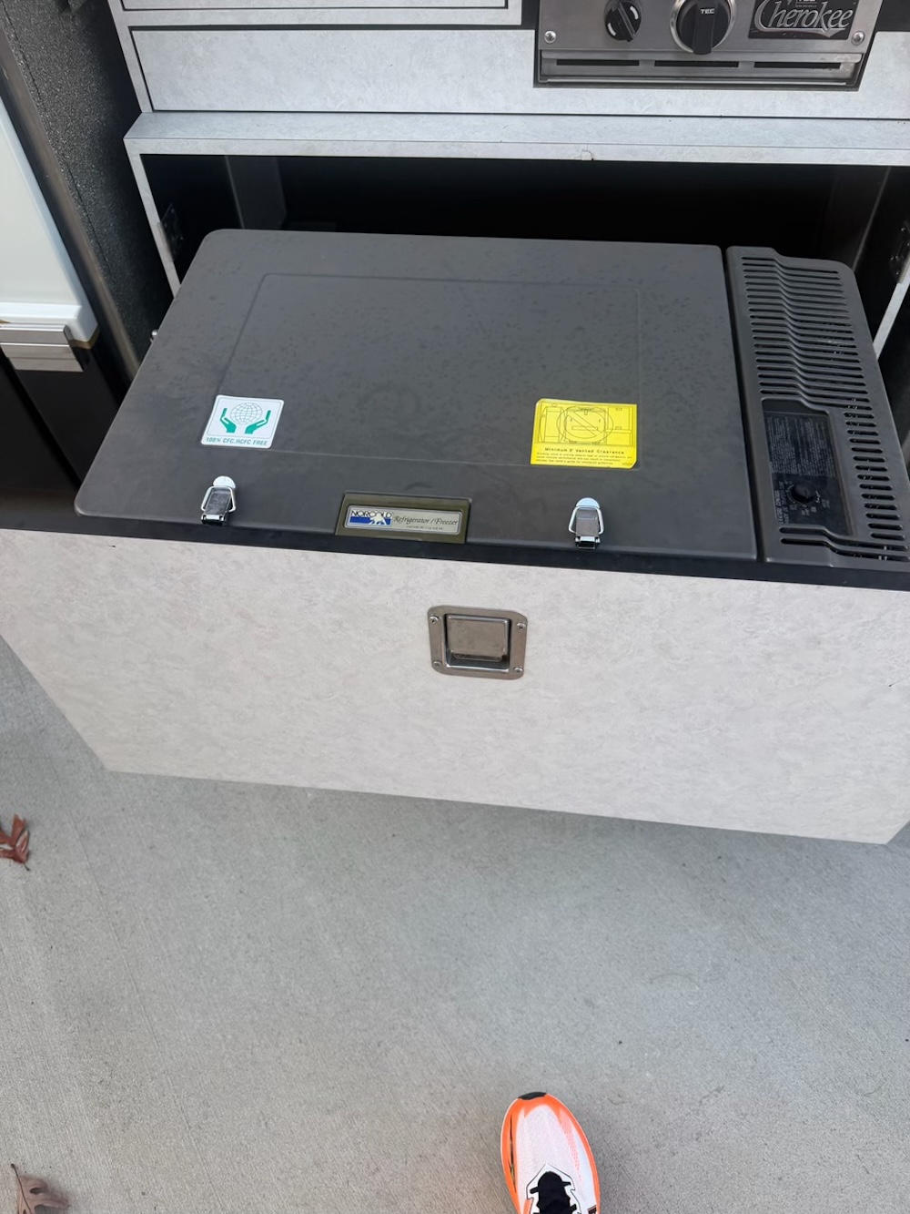 2003 Prevost Featherlite H3-45 For Sale