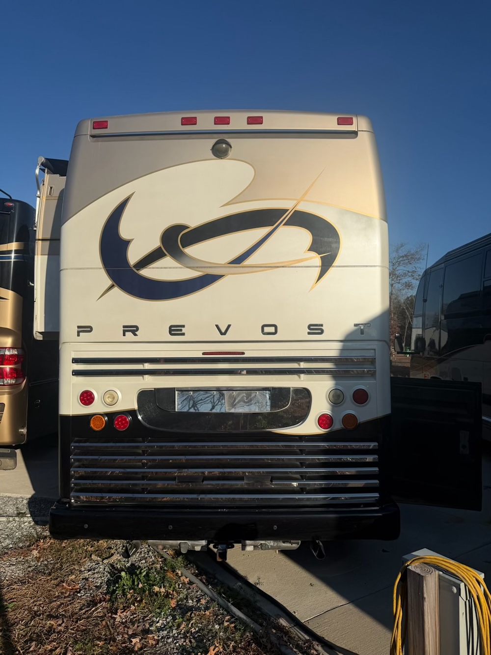 2003 Prevost Featherlite H3-45 For Sale