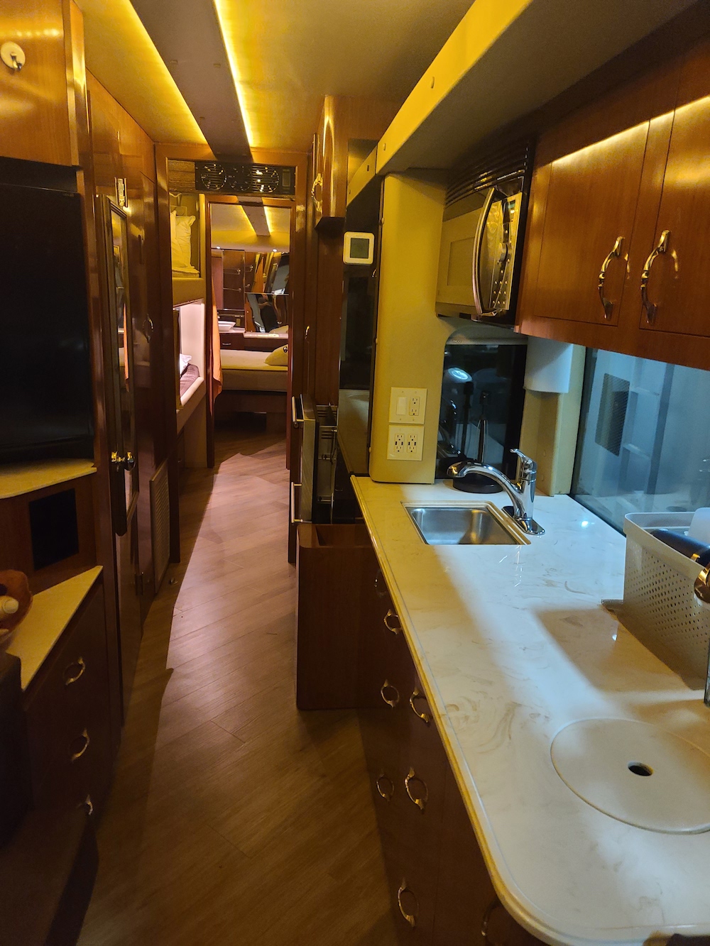 2003 Prevost  H3-45 For Sale