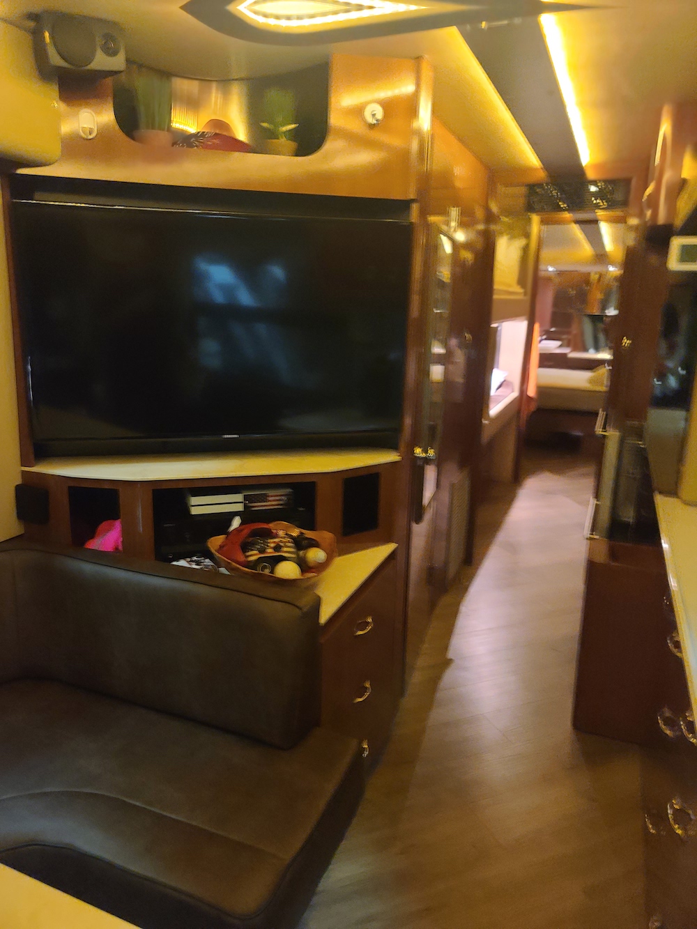 2003 Prevost  H3-45 For Sale