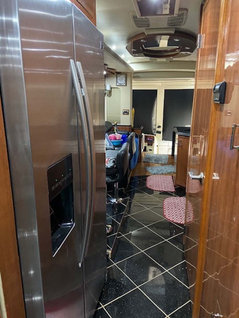 2003 Prevost H3-45 For Sale