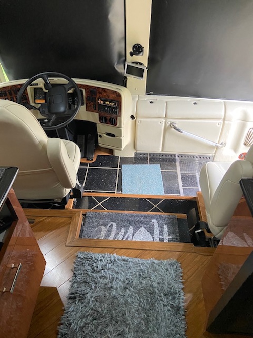 2003 Prevost H3-45 For Sale