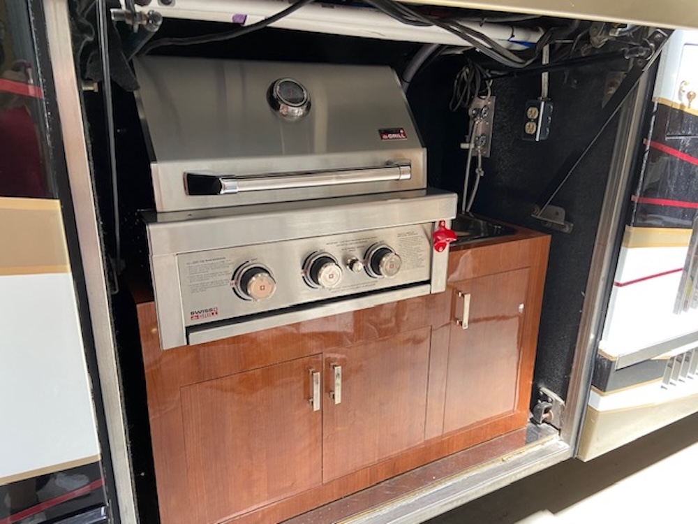 2003 Prevost H3-45 For Sale