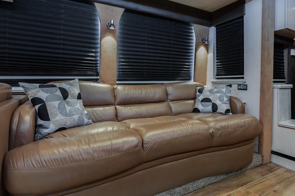 2003 Prevost XLII For Sale