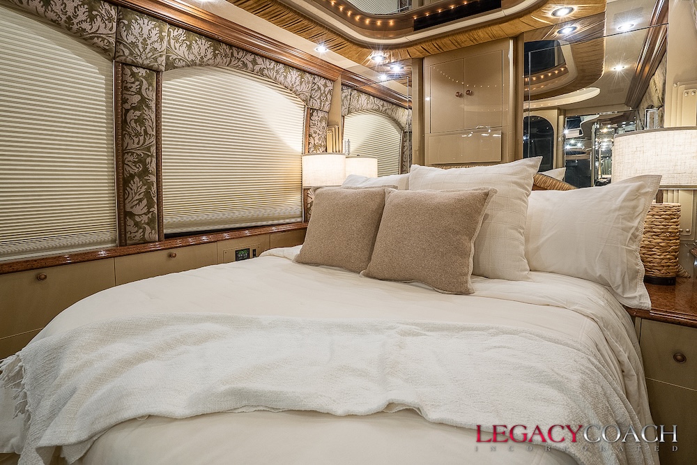 2003 Prevost Liberty XLII For Sale